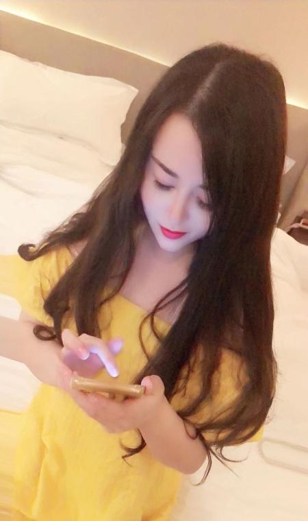 天心区长发气质少妇