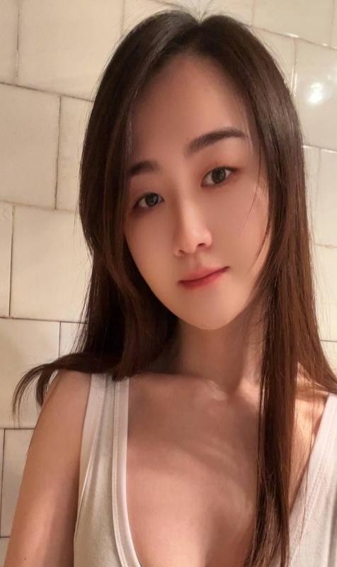天心长腿御姐丫丫