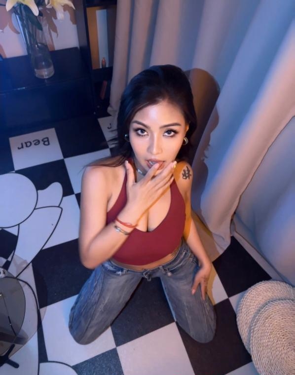 天河妩媚混血娅米