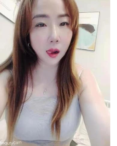 天河岗顶少妇