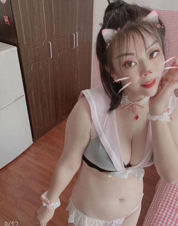 天然大软奶少妇