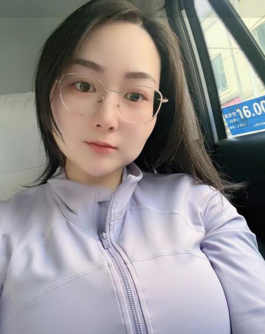太仓巨乳兼职少妇