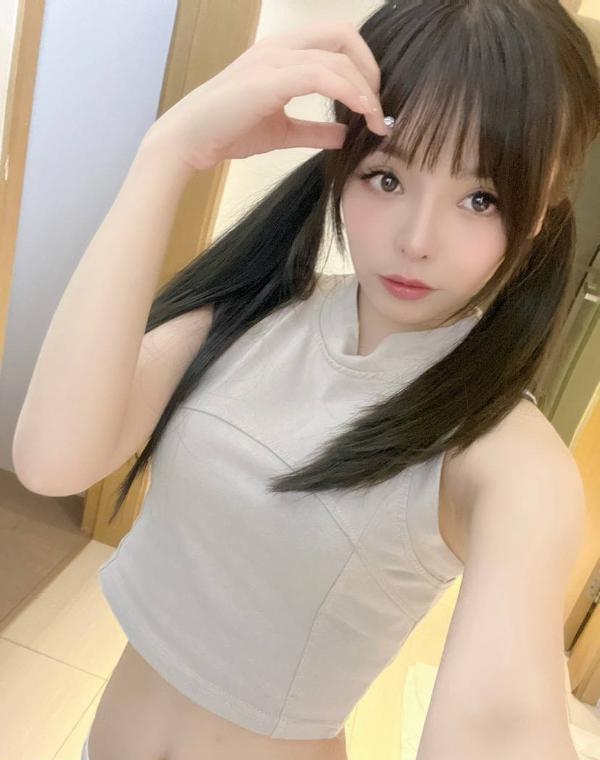 夹心糖娇小雪儿