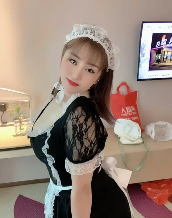 女仆装微胖筱颖