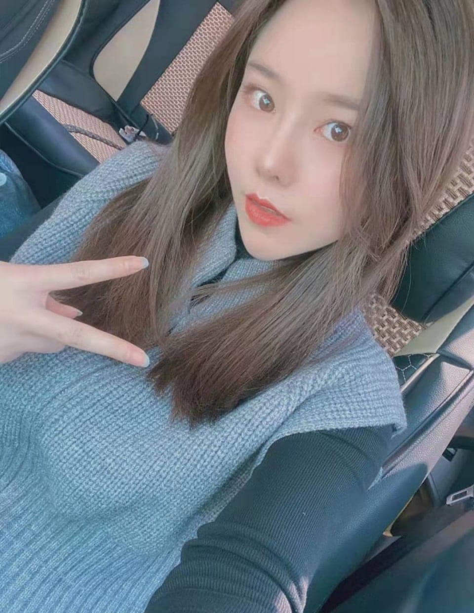 奶大服务不错的微胖妹子