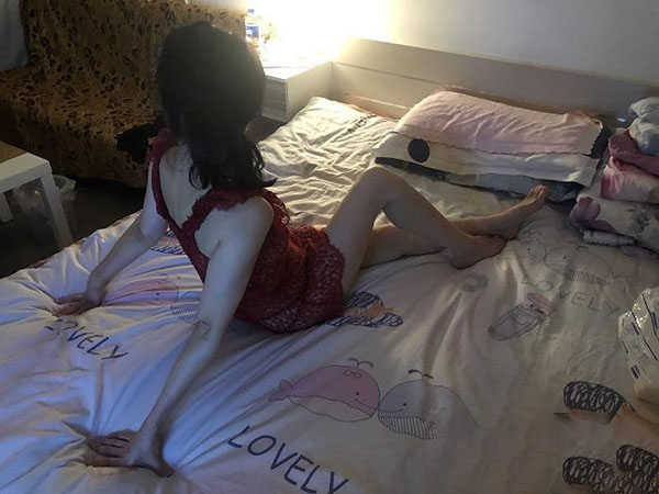 学生初下海粉嫩水贼多