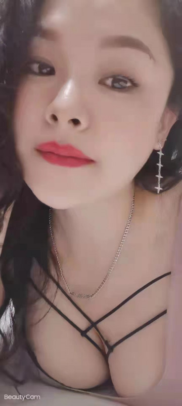 宝安大奶美乳