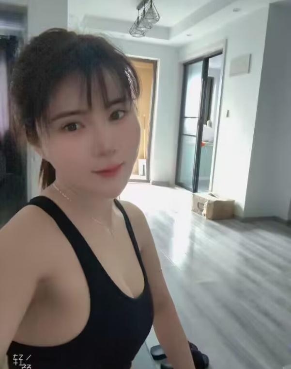 宝山居家小妹