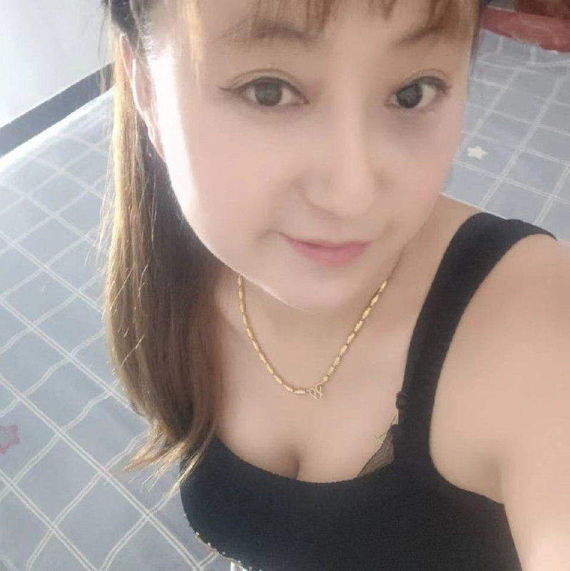 寻万新村姐姐
