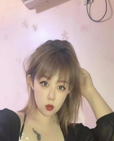 小美妇佳佳