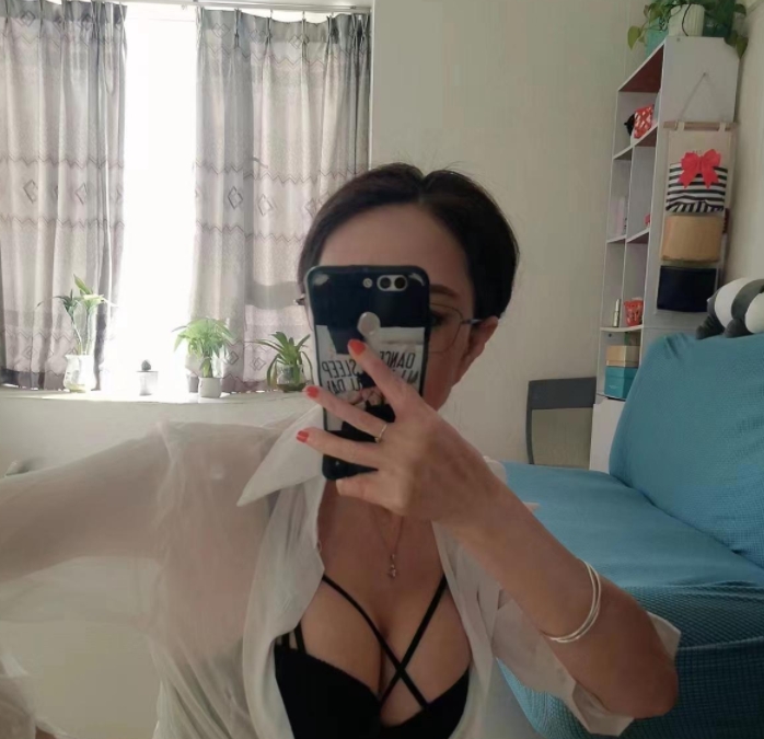 少妇朵儿