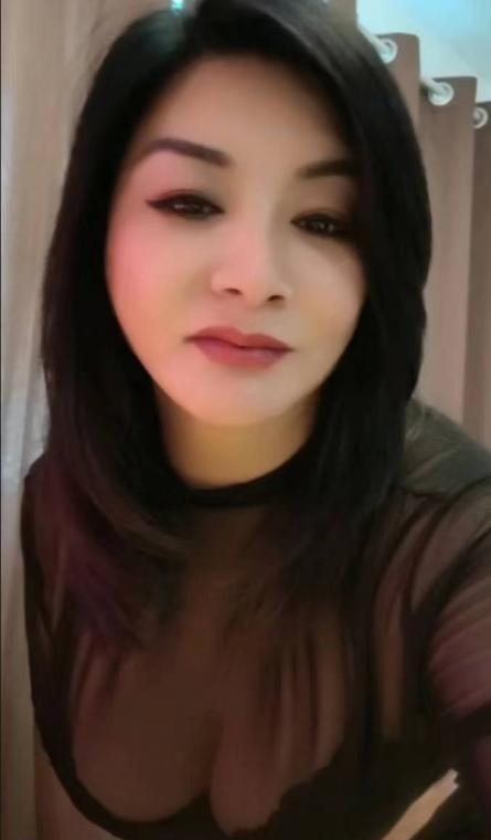 屁股大服务系熟女
