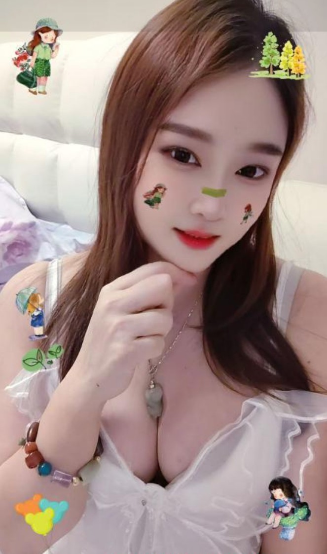 居家听话的乖乖女