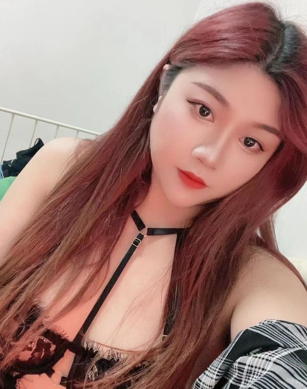 居家微胖大奶妹子
