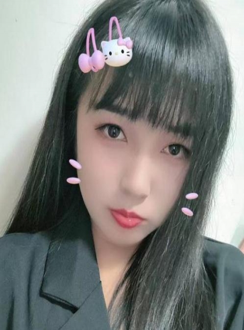 年轻大奶小余