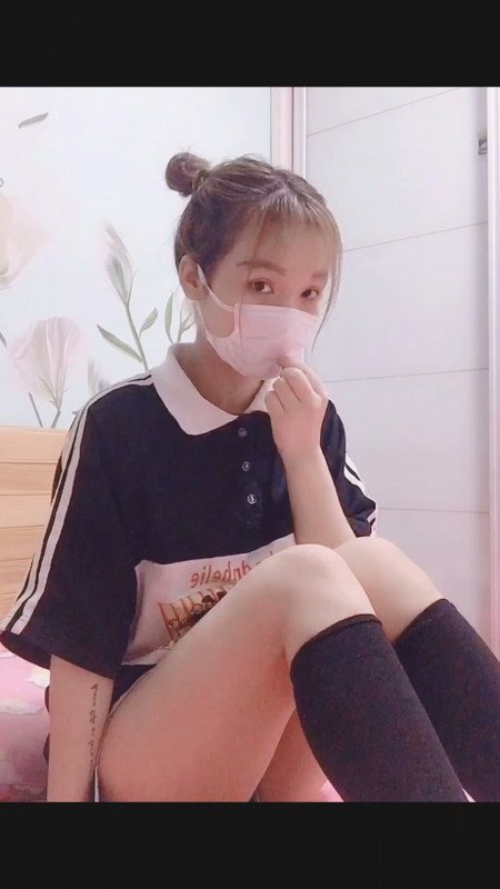 年轻的推油妹子