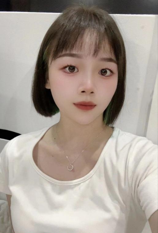 年轻颜值可爱妹子