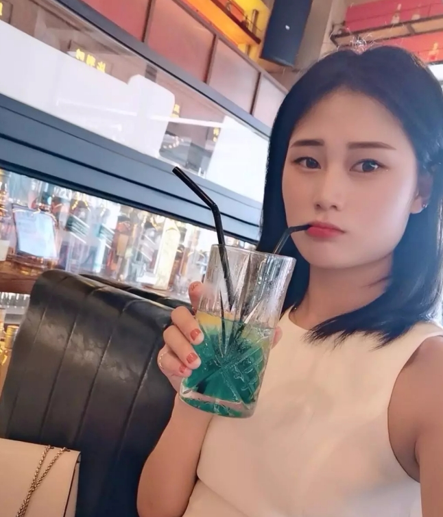 广州丝足女王/高颜值体验