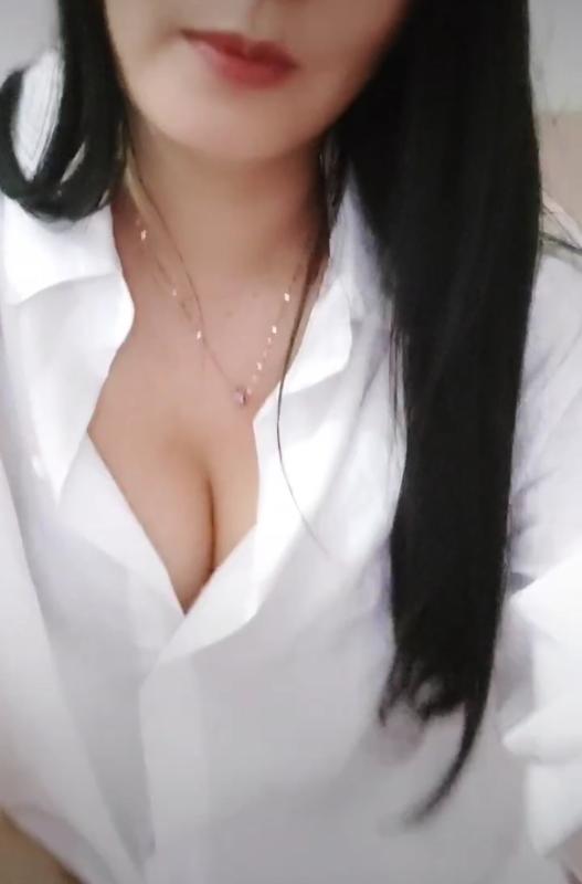 广州会喷潮熟女