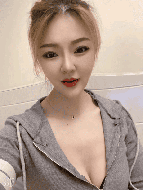 广渠路的风骚嫩妹