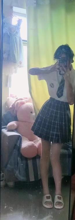 很年轻小妹妹小西