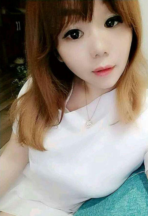 徐汇服务控娇小人妻