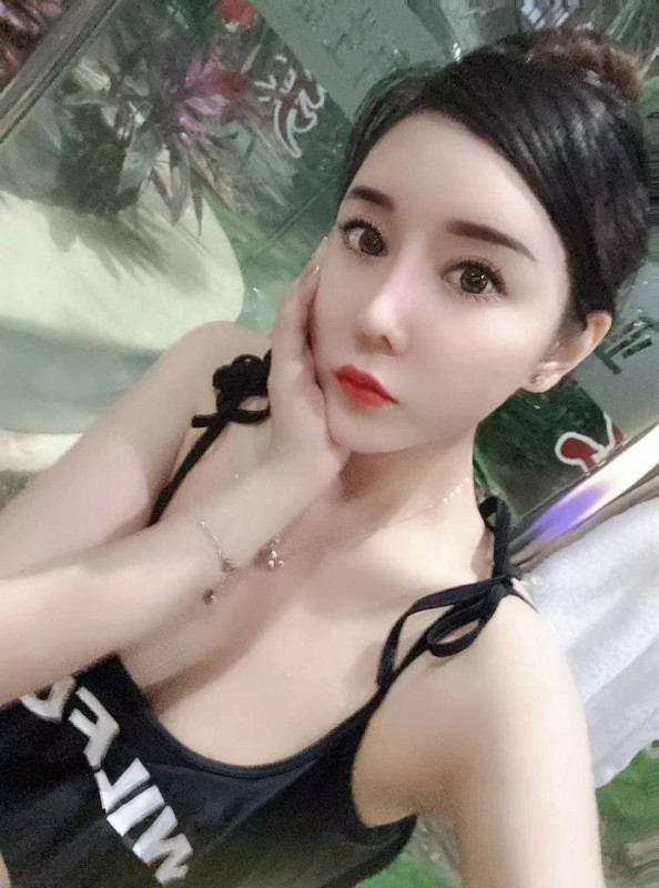 性感大胸桃子姐姐