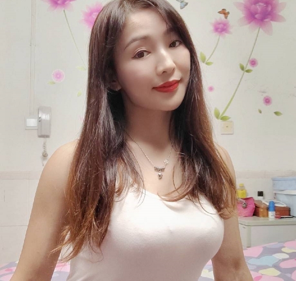 性感大臀小姐姐