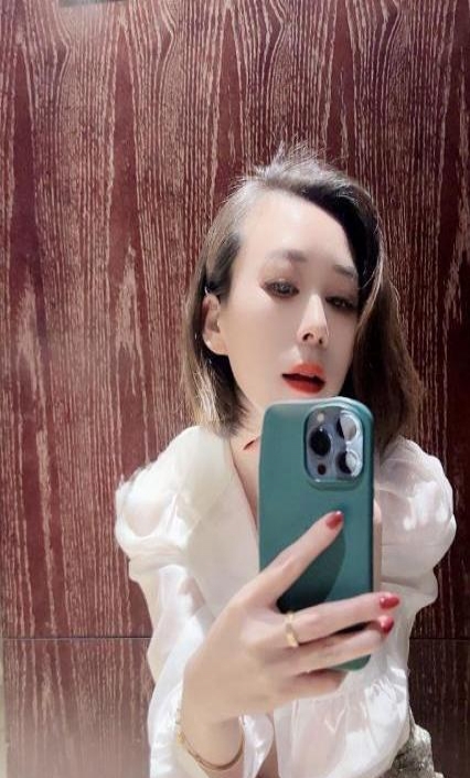 性感短发丽莎