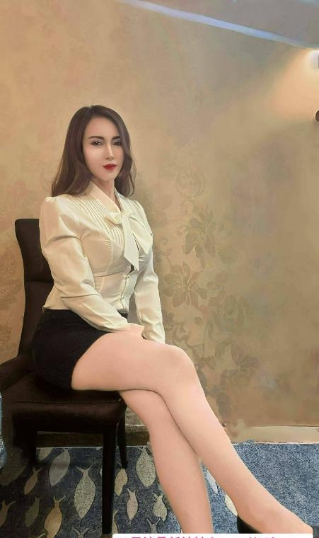 性感身材长腿老师