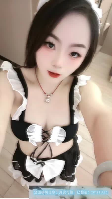 情绪价值到位的小美女