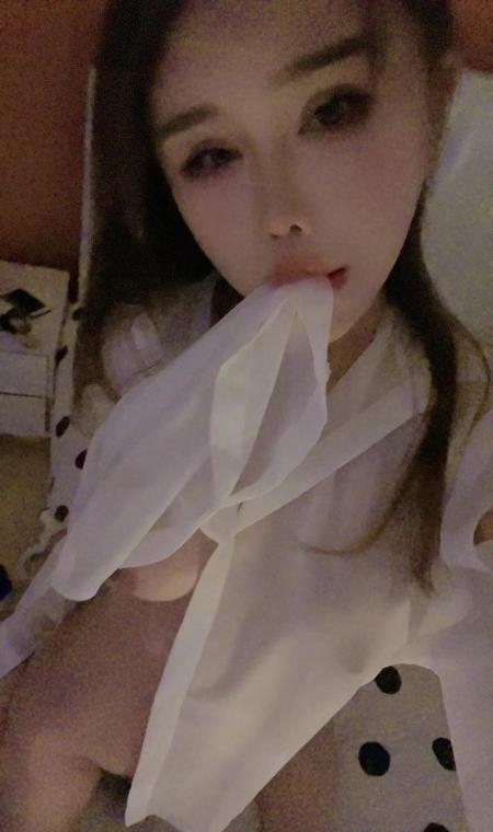 成华苗条风骚妹子