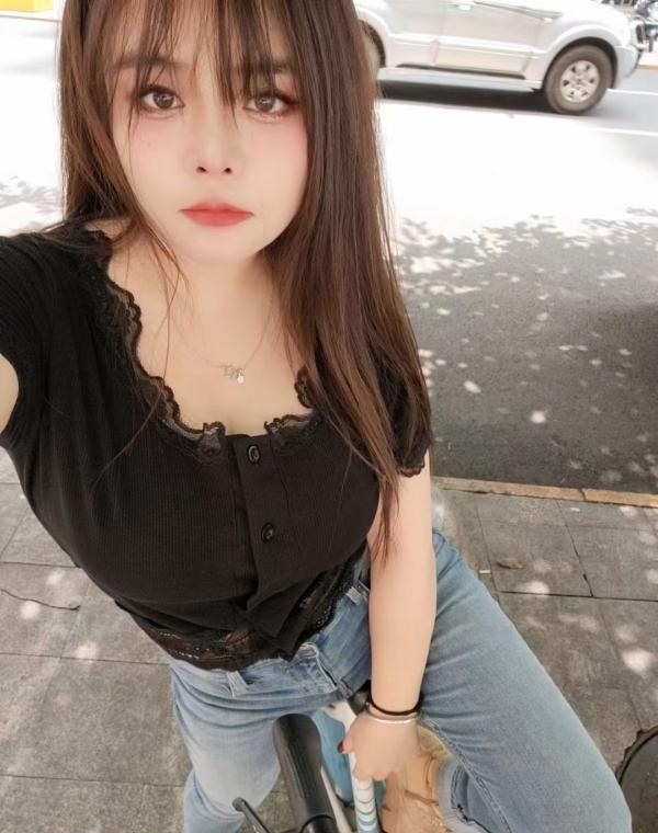 成都e杯美少妇
