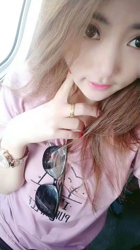 成都一个妹子