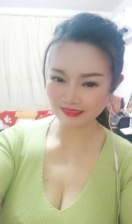 户部街大胸熟女