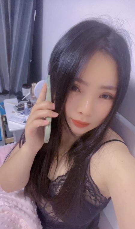 新人彤彤