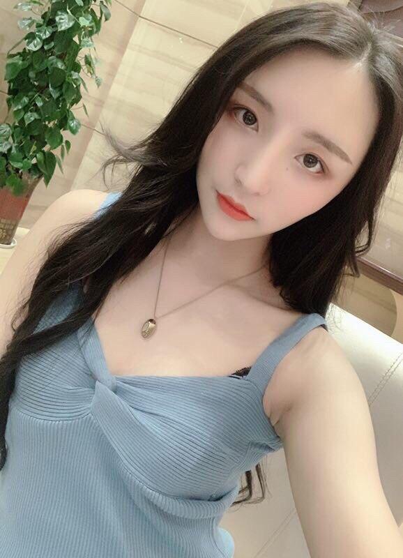 有个性有灵魂风骚撩人的模特小艾