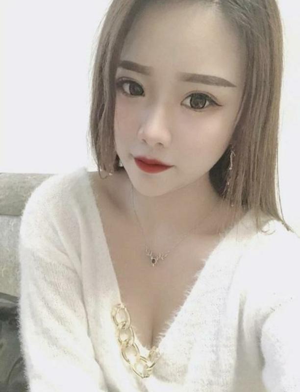 服务不错的美女