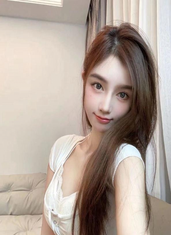 服务好的颜值妹子