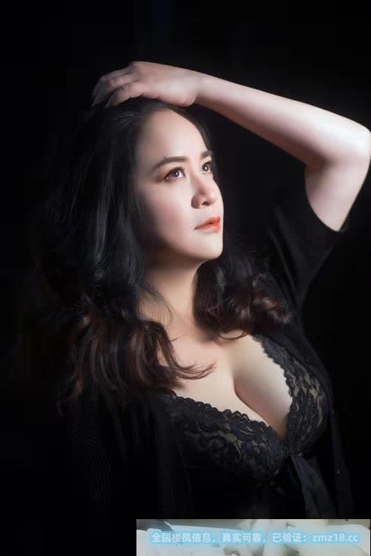 梅溪湖大胸倩倩