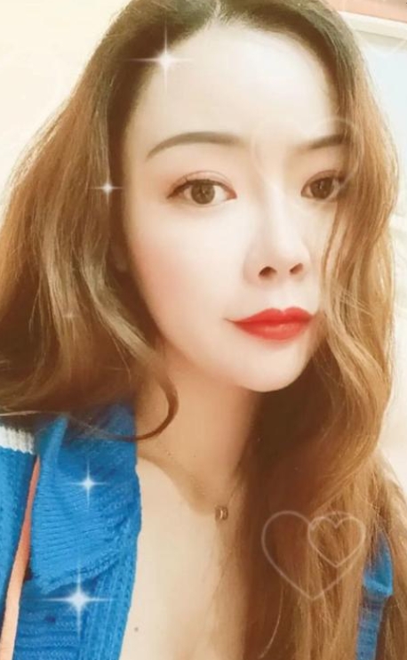 武昌水岸风骚妹