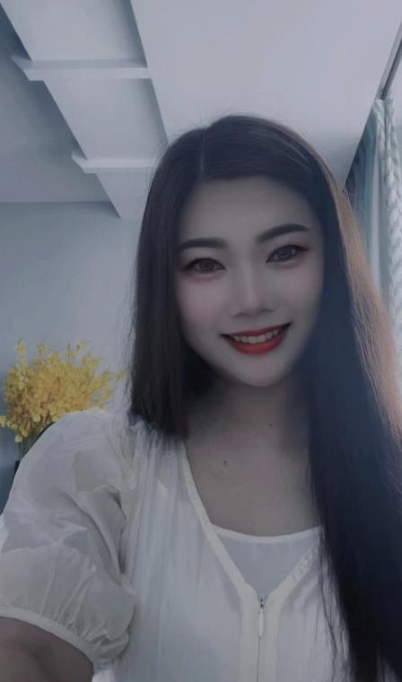 汉口火车站大胸妹
