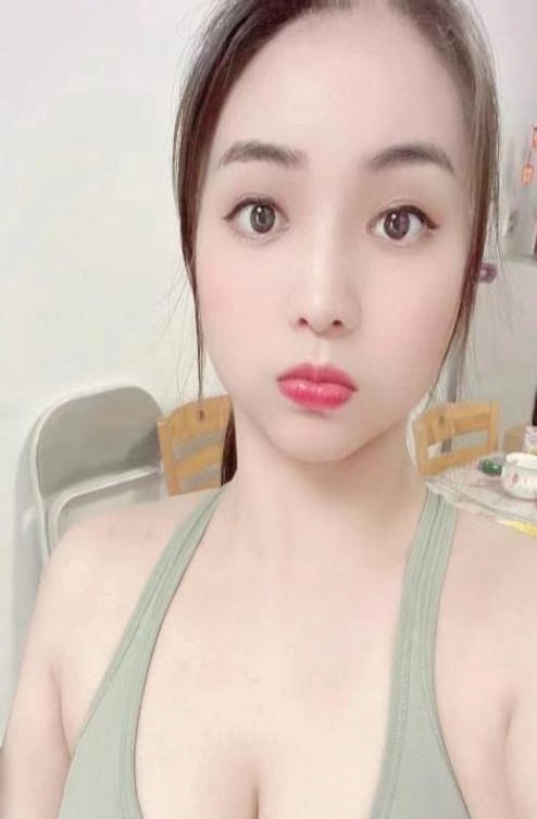 汉阳低胸爆乳