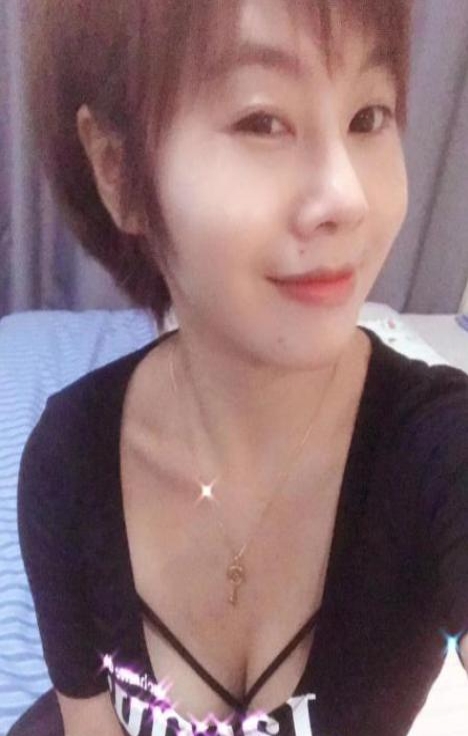 江宁大胸美女