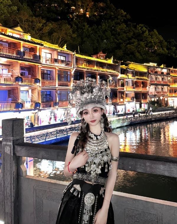 江宁苗族小姐安妮