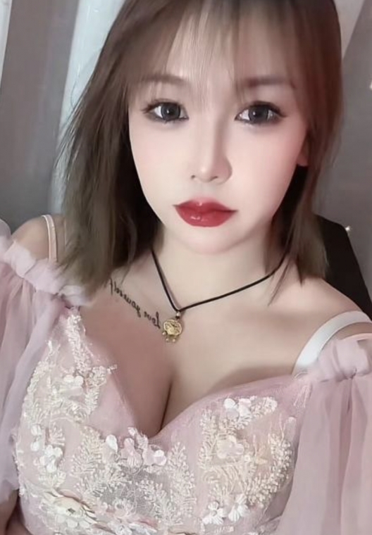 沈河美乳小骚货