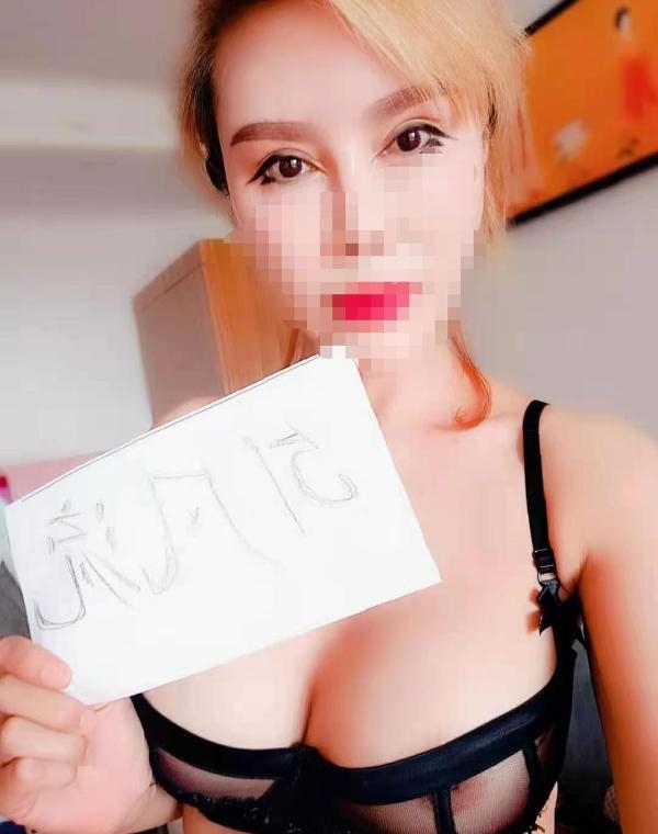 泰华附近大胸妹