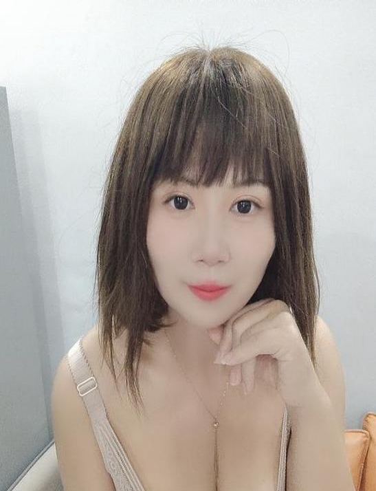 洪山大奶骚女糖糖