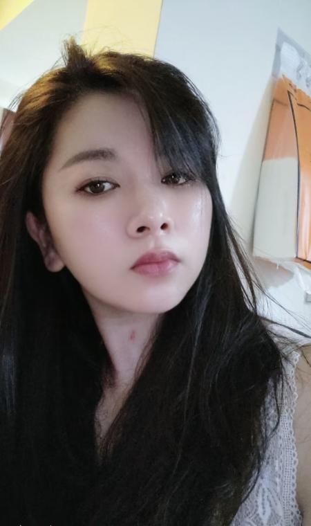 洪山广场服务系小嫂子