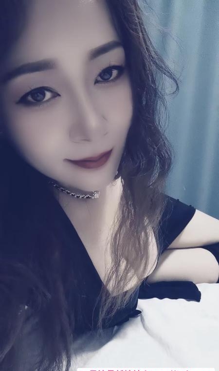 深喉巨爽御姐型大屁股